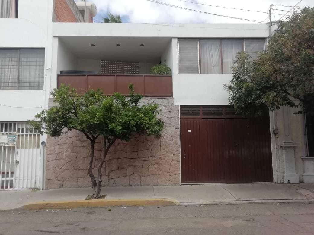 Casa en venta en Centro, Aguascalientes, Aguascalientes - Casa en venta