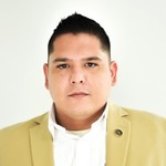 Asesor Carlos Viñuela Palacios