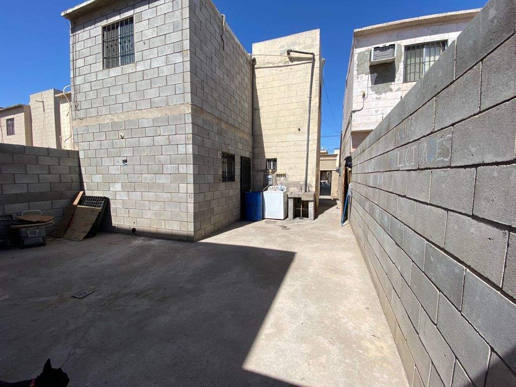 House For Sale In Hacienda Del Real Mexicali Baja California 130 Sqft Land And 110 Sqft Built Area Century 21