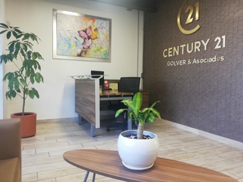 CENTURY 21 GOLVER & Asociados CENTURY 21 GOLVER & Asociados